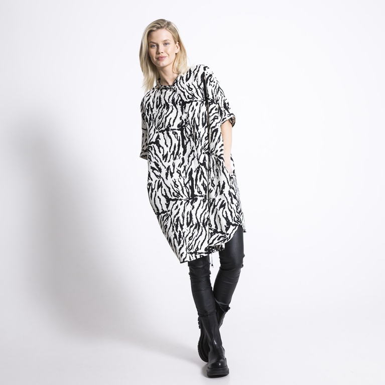 Kleid "Sos" Kleid "Sos"